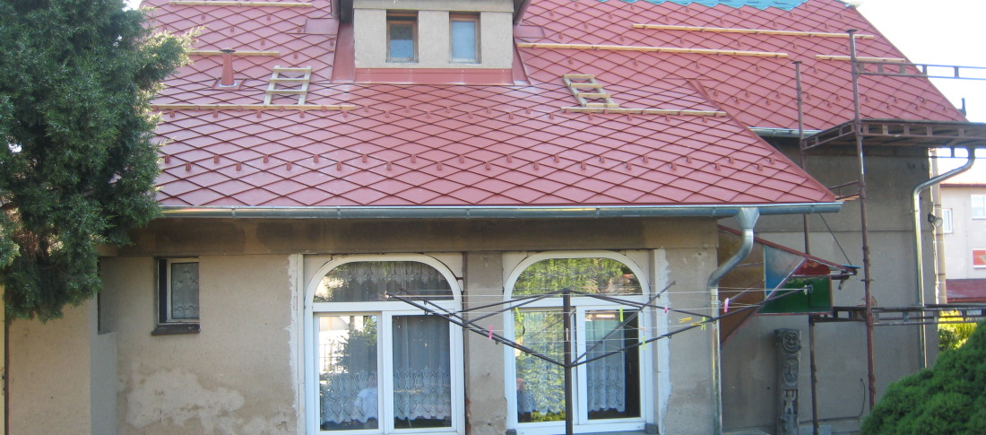 rozpracovaná střecha ze šablon Prefa